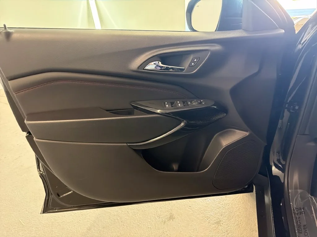 New 2026 Mosaic Black Metallic Chevrolet 2RS image 11