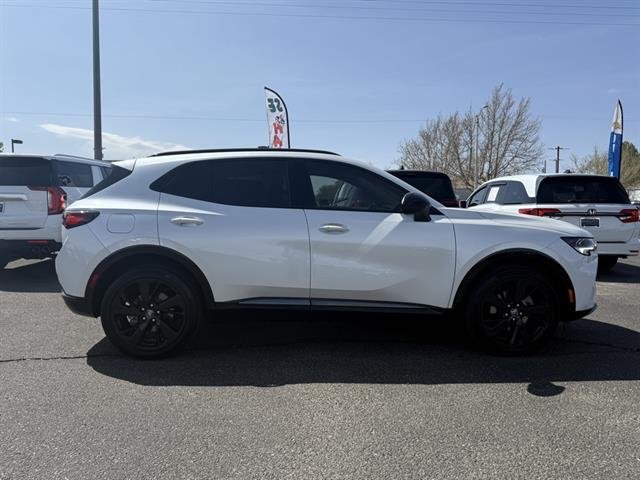 2023 Buick Envision Essence photo 4