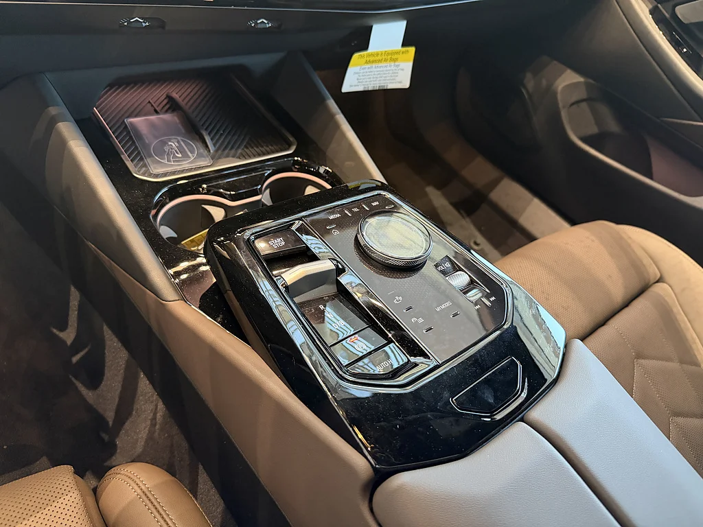 New 2027 Black Sapphire Metallic BMW xDrive40 image 10