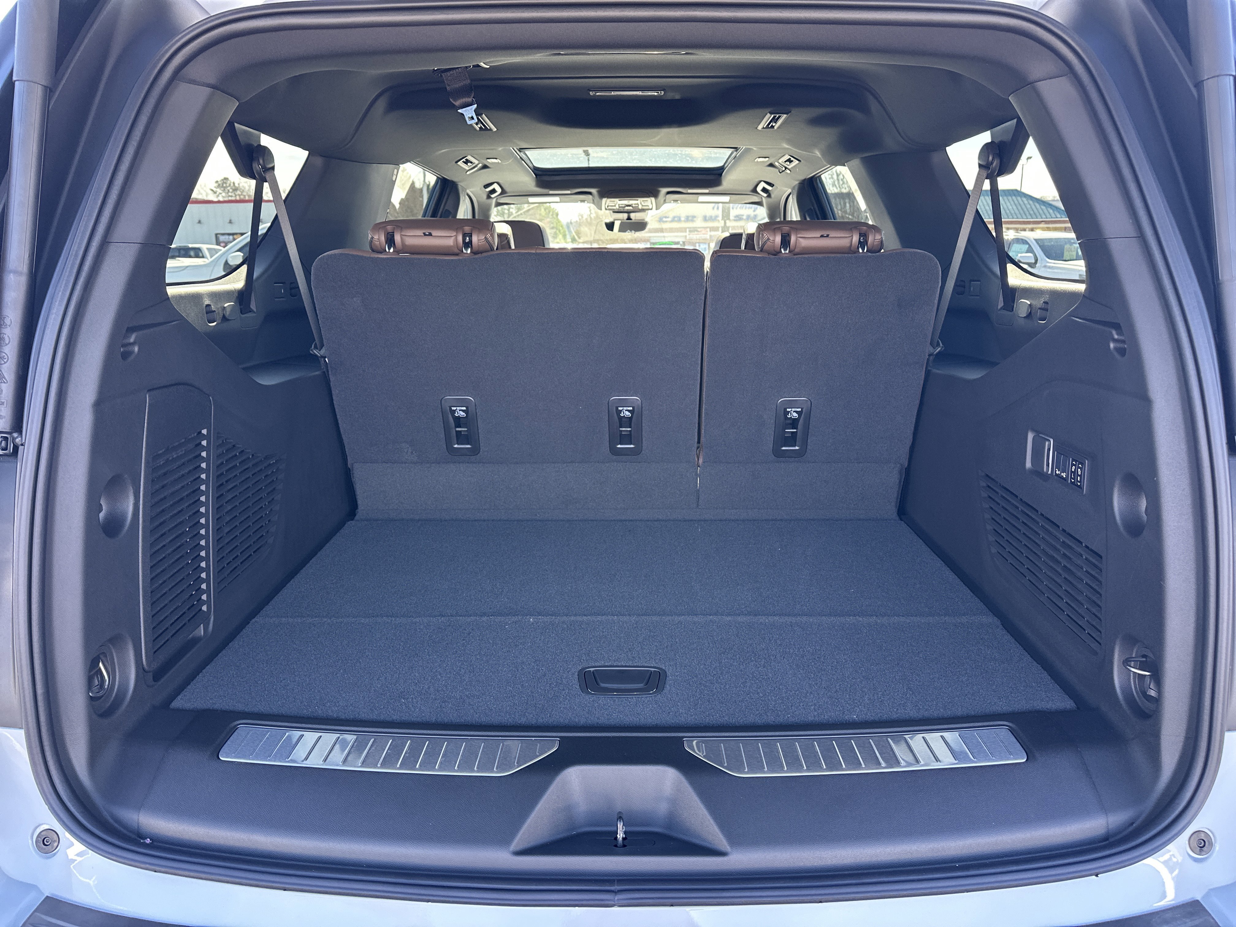 2026 Chevrolet Suburban High Country - Photo 19