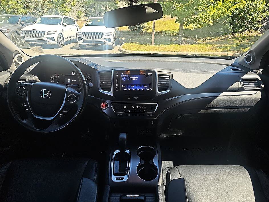 Used 2017 Modern Steel Metallic Honda EX-L image 31