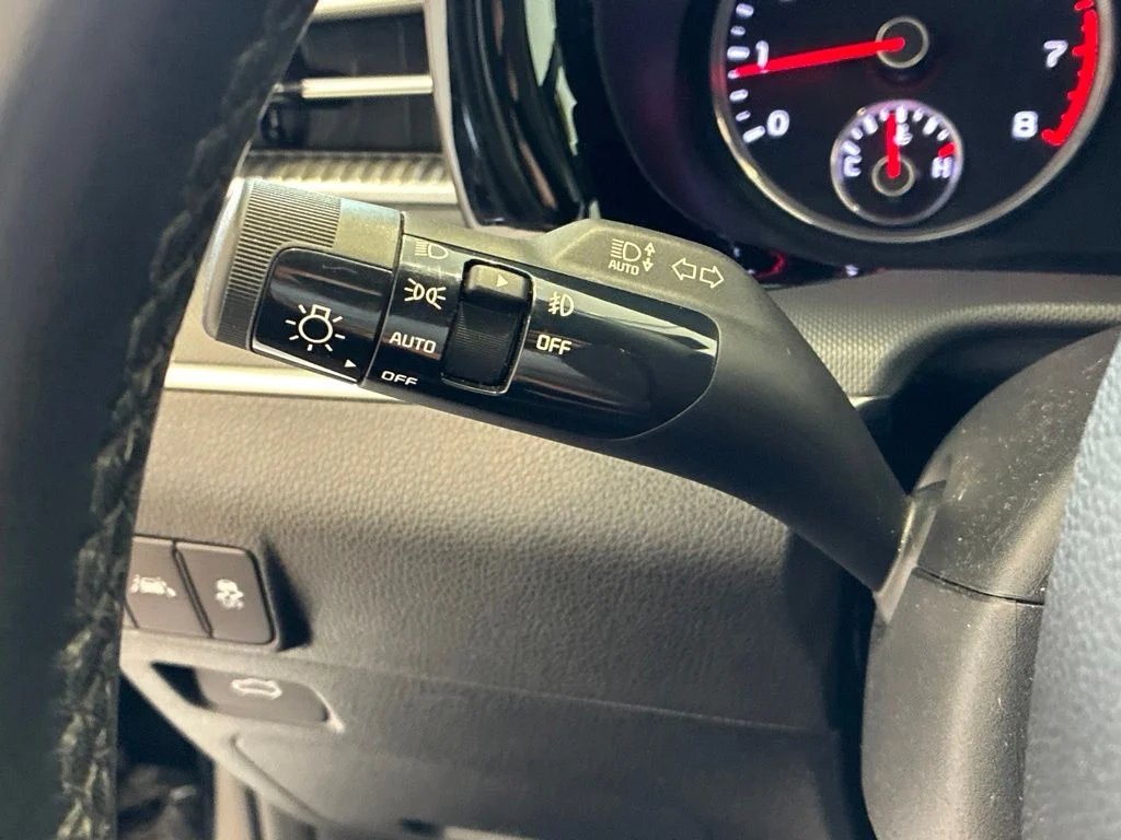 Used 2022 Black Kia GT-Line image 30