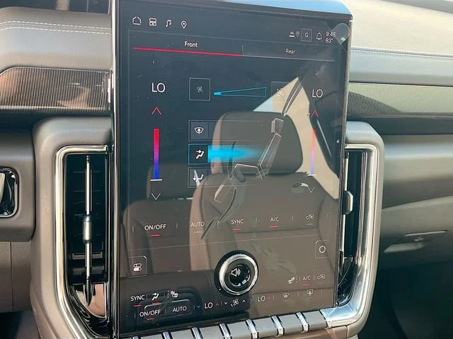 2026 GMC Yukon XL Elevation - Photo 11