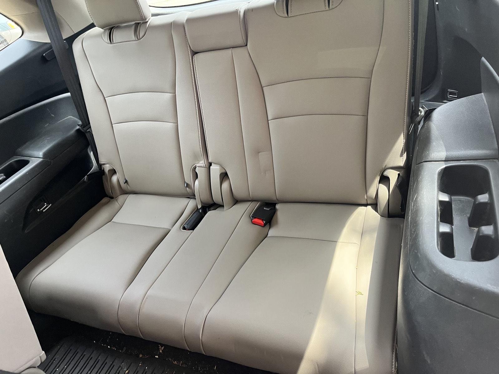 Used 2018 White Diamond Pearl Honda EX-L image 14