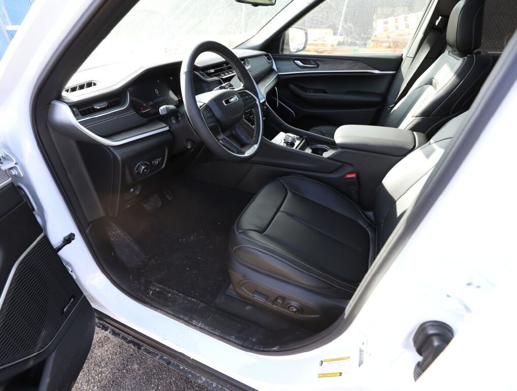 2025 Jeep Grand Cherokee Limited - Photo 18