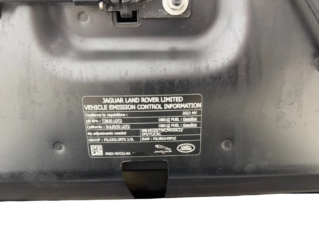 Used 2023 Black Land Rover R-Dynamic S image 76