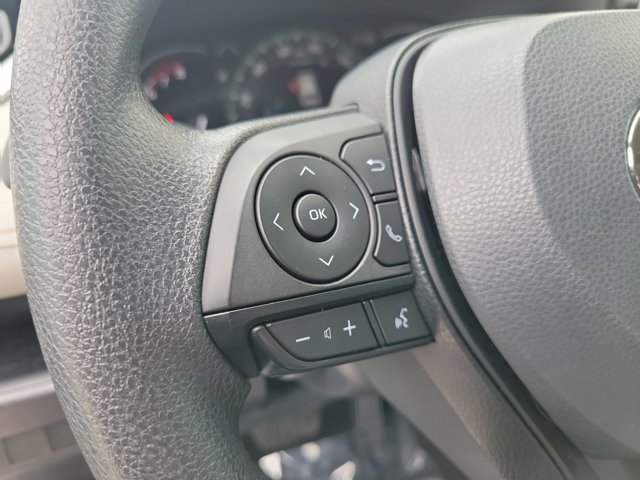 Used 2025 Silver Sky Metallic Toyota XLE image 24
