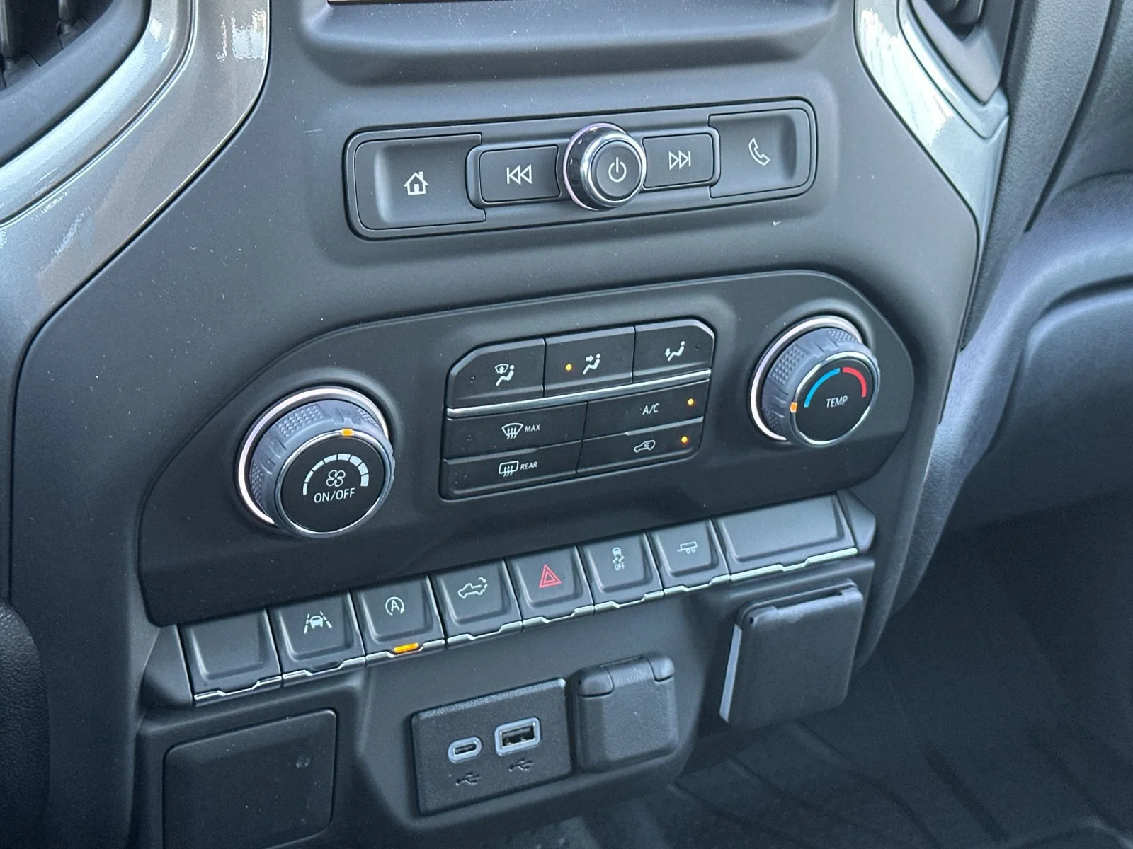 2026 Chevrolet Silverado 1500 Custom - Photo 19