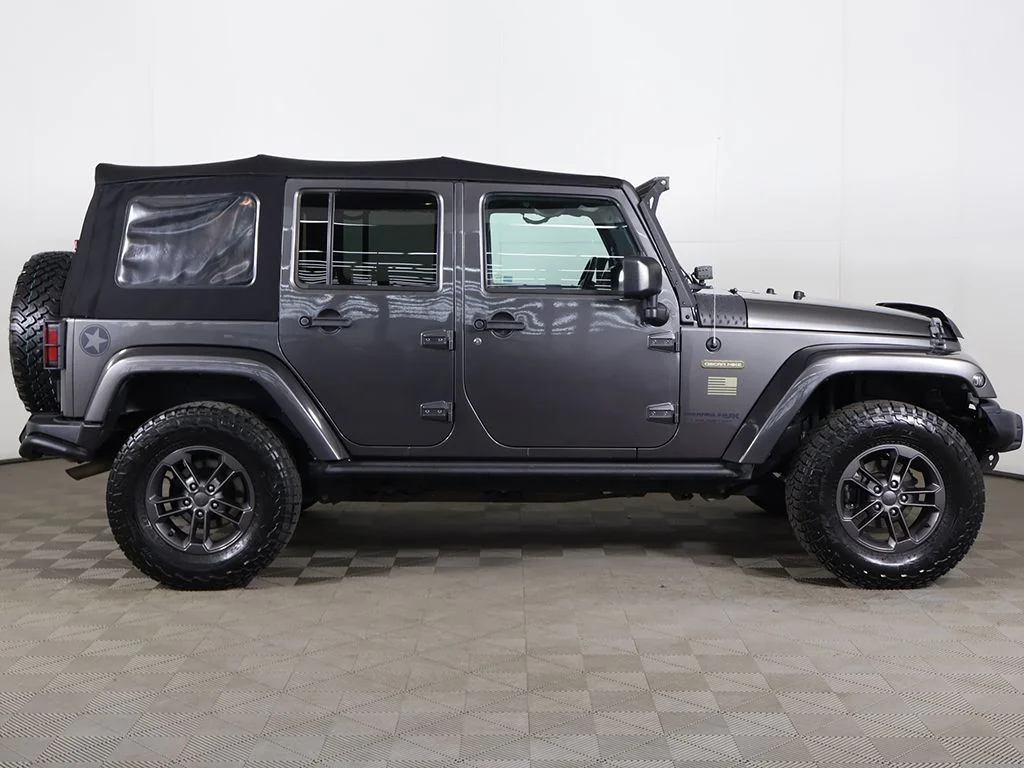 Used 2018 Granite Crystal Metallic Clearcoat Jeep Unlimited Sport image 13