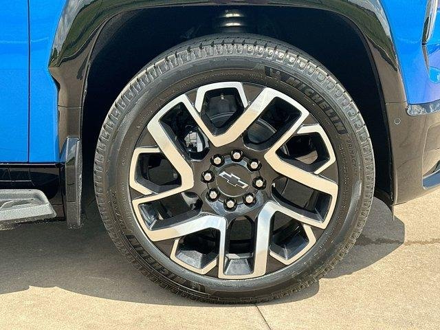2025 Chevrolet Silverado EV RST - Photo 25
