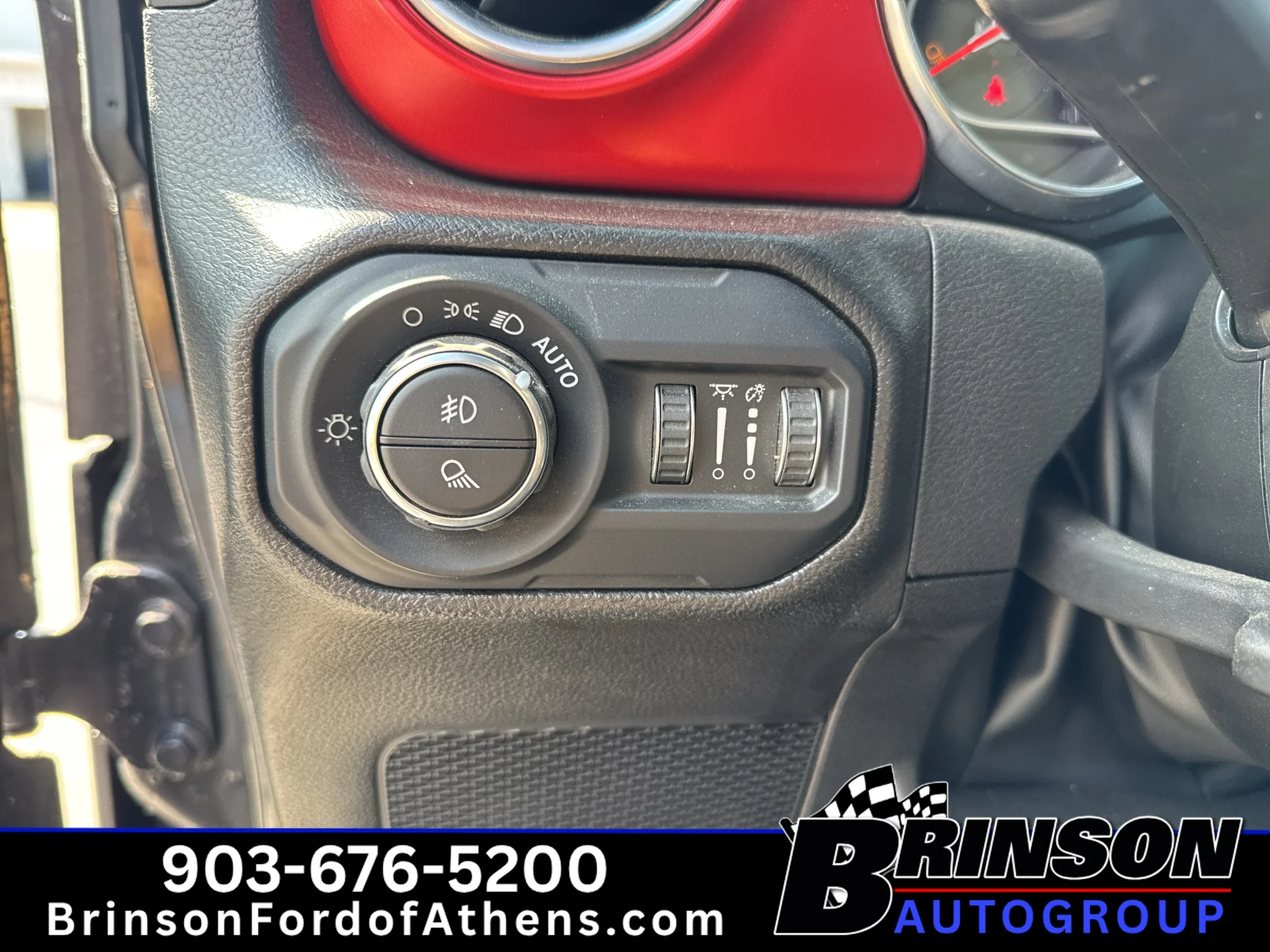 Used 2022 Granite Crystal Metallic Clearcoat Jeep Rubicon image 14