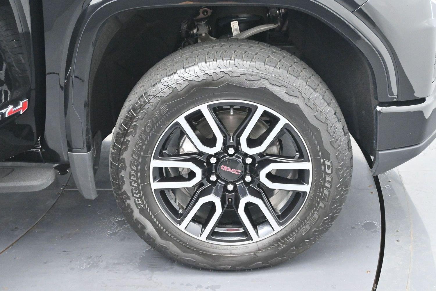 Used 2026 Onyx Black GMC AT4 image 35