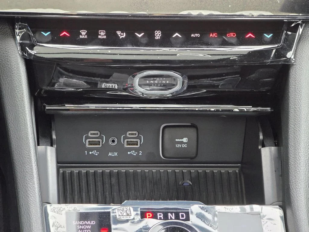 New 2027 Gray Jeep Limited image 31