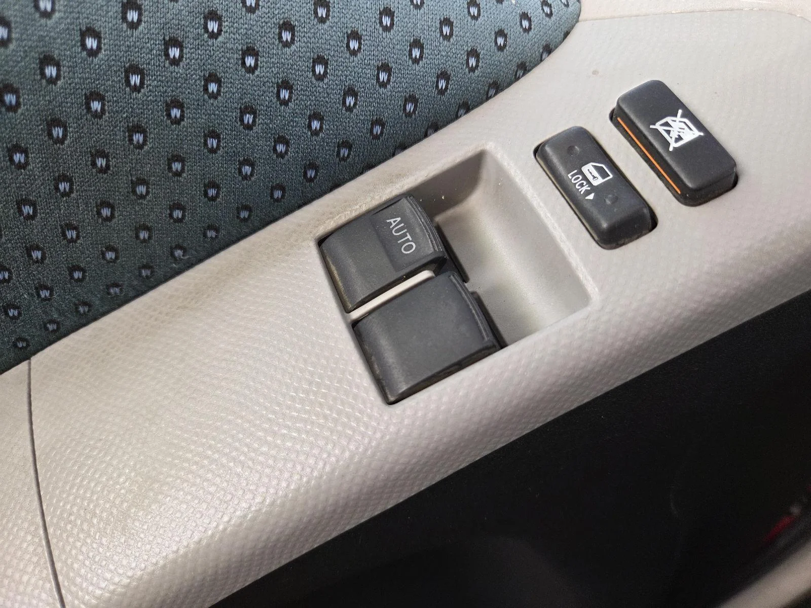 Used 2007 Absolutely Red Toyota Base image 22