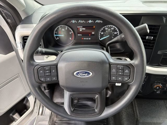 Used 2023 Oxford White Ford XLT image 27