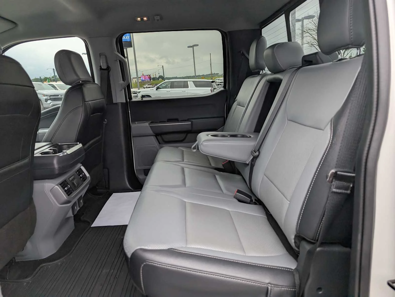2022 Ford F-150 Lariat - Photo 22