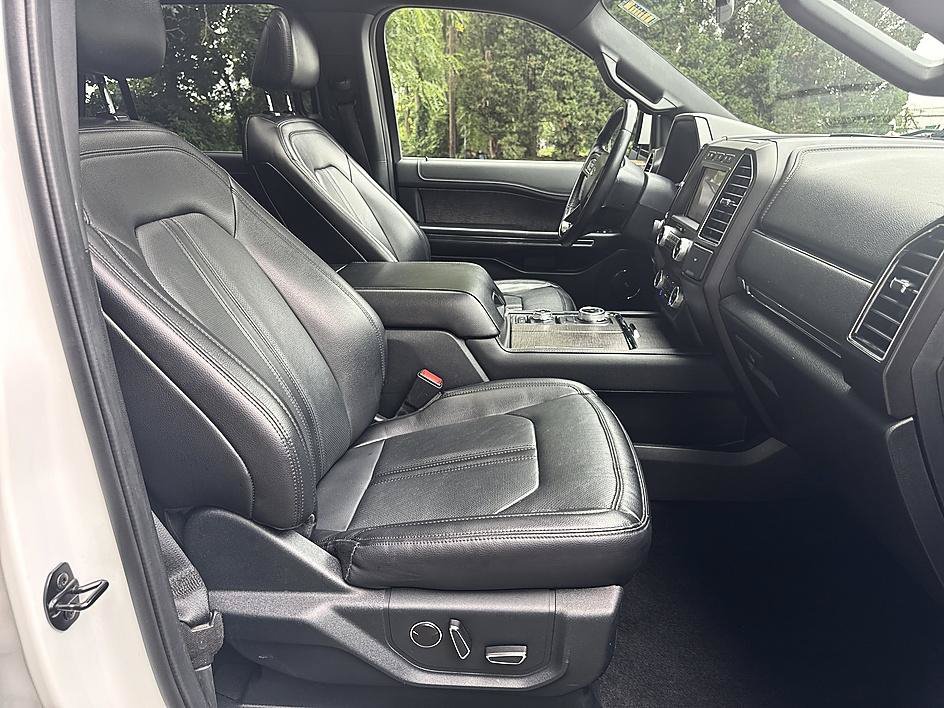 Used 2021 Oxford White Ford Limited image 21