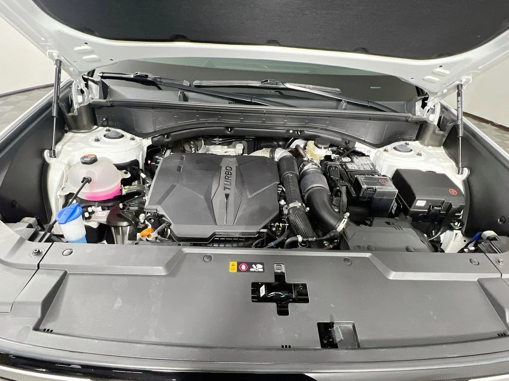 Used 2026 White Hyundai SEL image 29