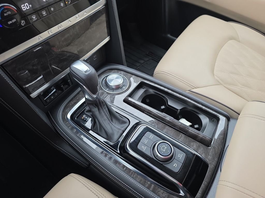 Used 2023 White Nissan Platinum image 30