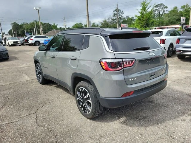 Used 2024 Gray Jeep Limited image 3