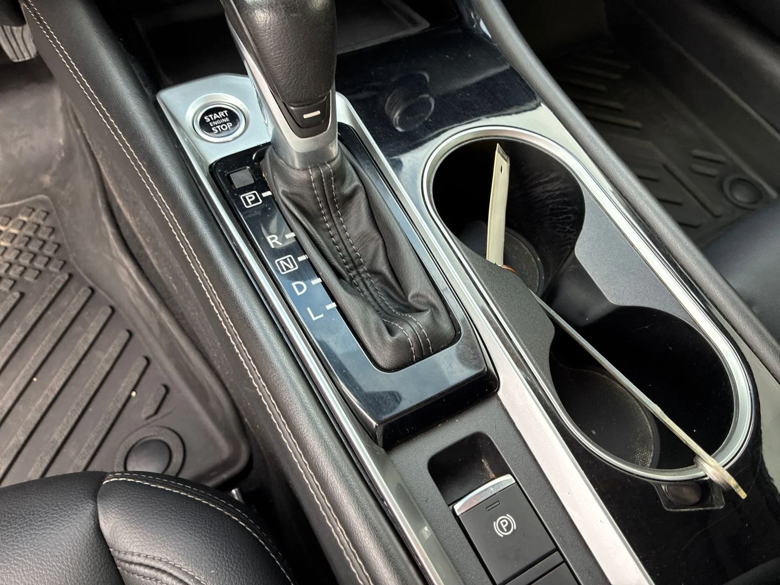 Used 2022 Gray Nissan 2.5 SL image 28