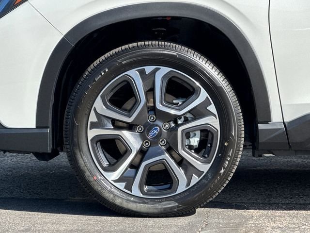 New 2026 CRYSTAL WHITE PEARL Subaru Limited 7-Passenger image 39