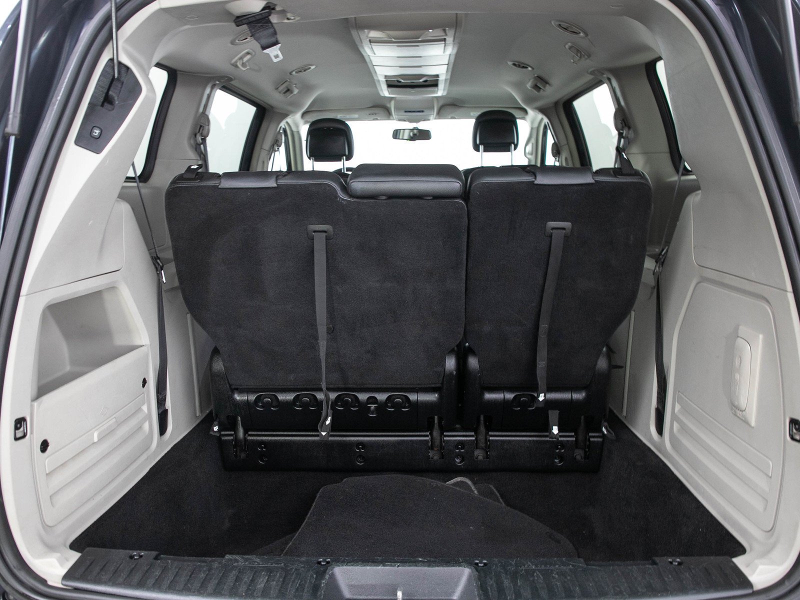 Used 2013 Maximum Steel Metallic Clearcoat Chrysler Touring image 9