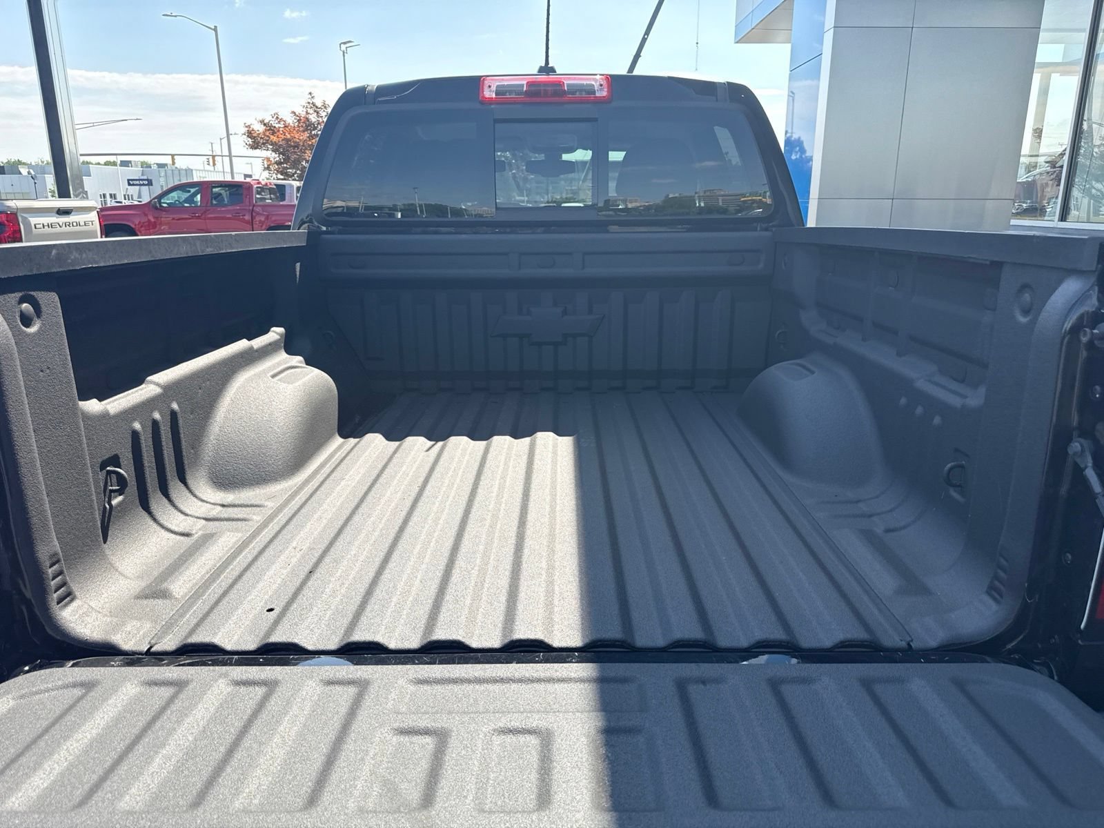 Used 2021 Black Chevrolet Z71 Midnight Edition with Technology Package image 14