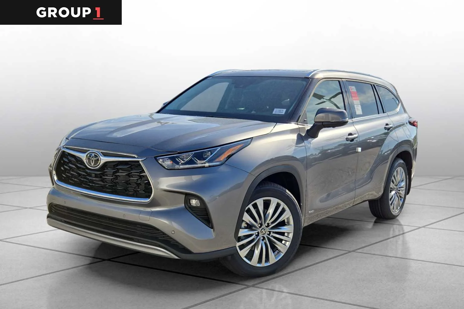 2026 Toyota Highlander Hybrid Platinum AWD's photo