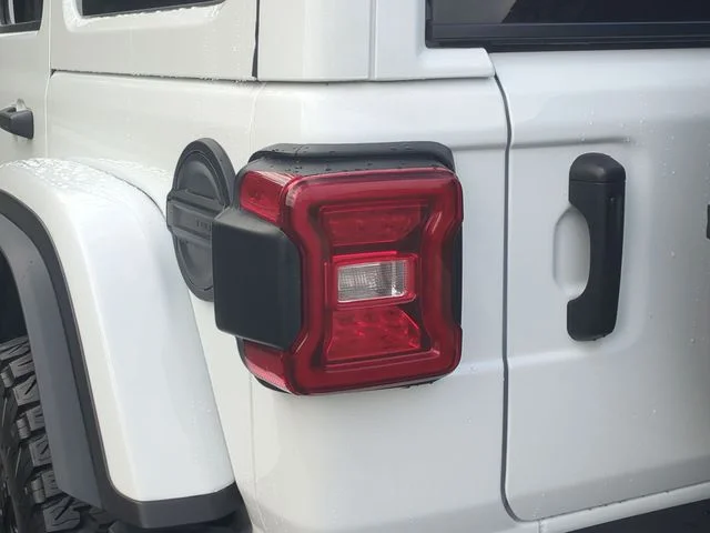 Used 2025 White Jeep Rubicon X image 21