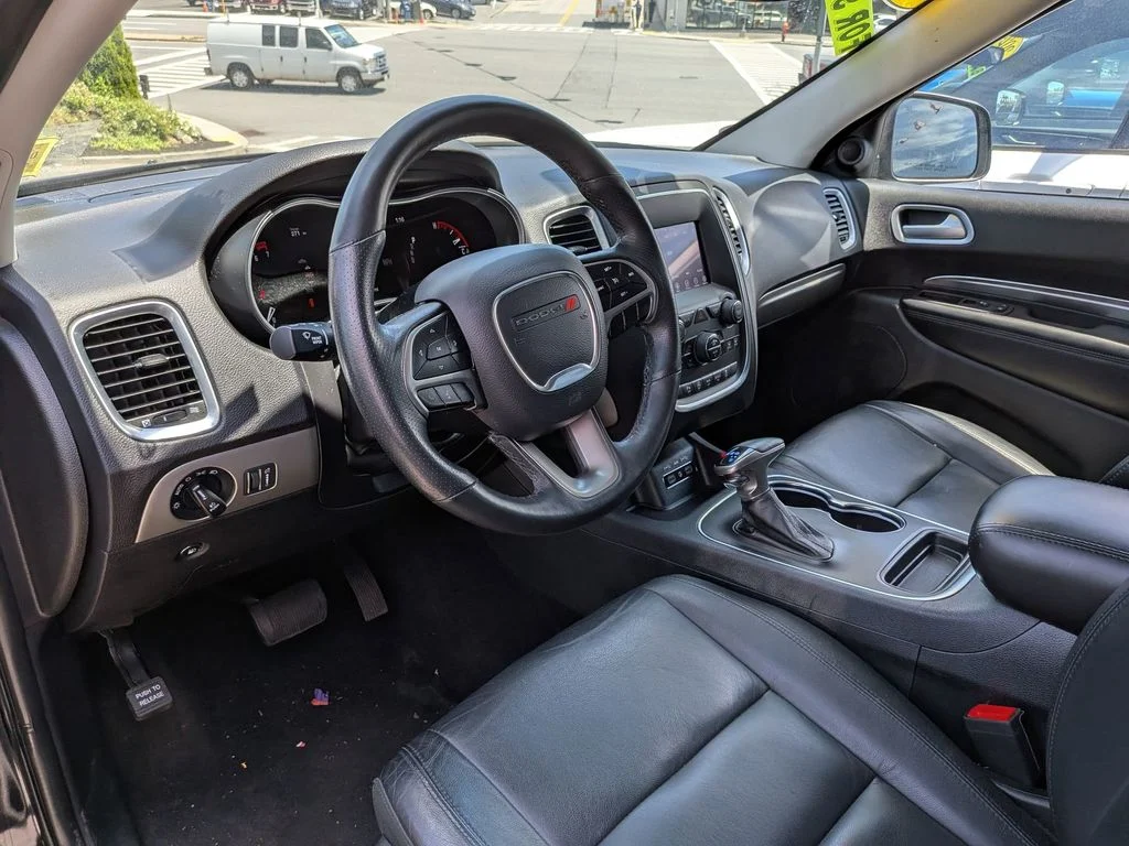 Used 2019 Black Dodge SXT Plus image 12