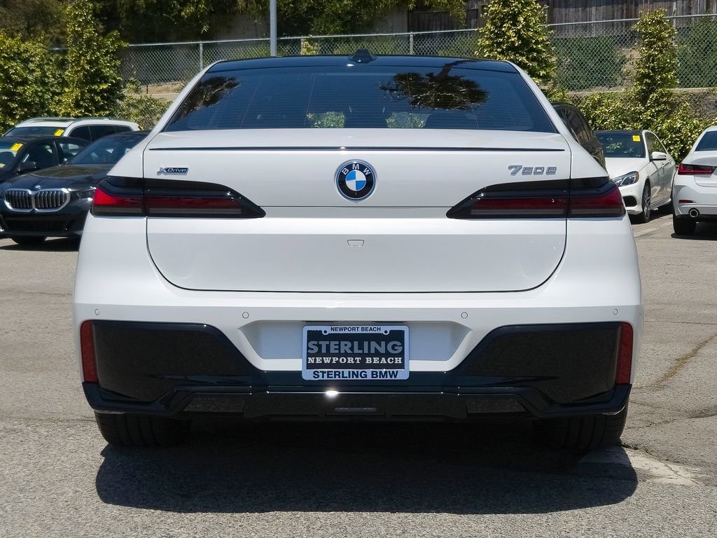 New 2026 Mineral White Metallic BMW 750e xDrive image 19