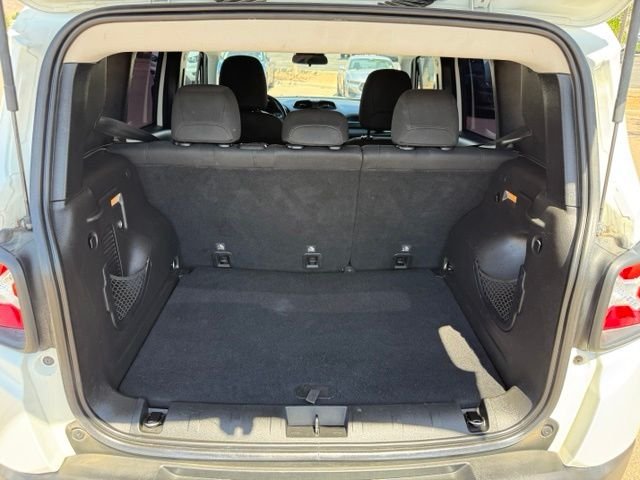 2016 Jeep Renegade Latitude - Photo 34