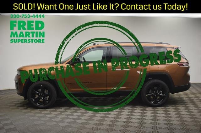 New 2026 Copper Shino Metallic Clear-Coat Exterior Paint Jeep Limited image 10