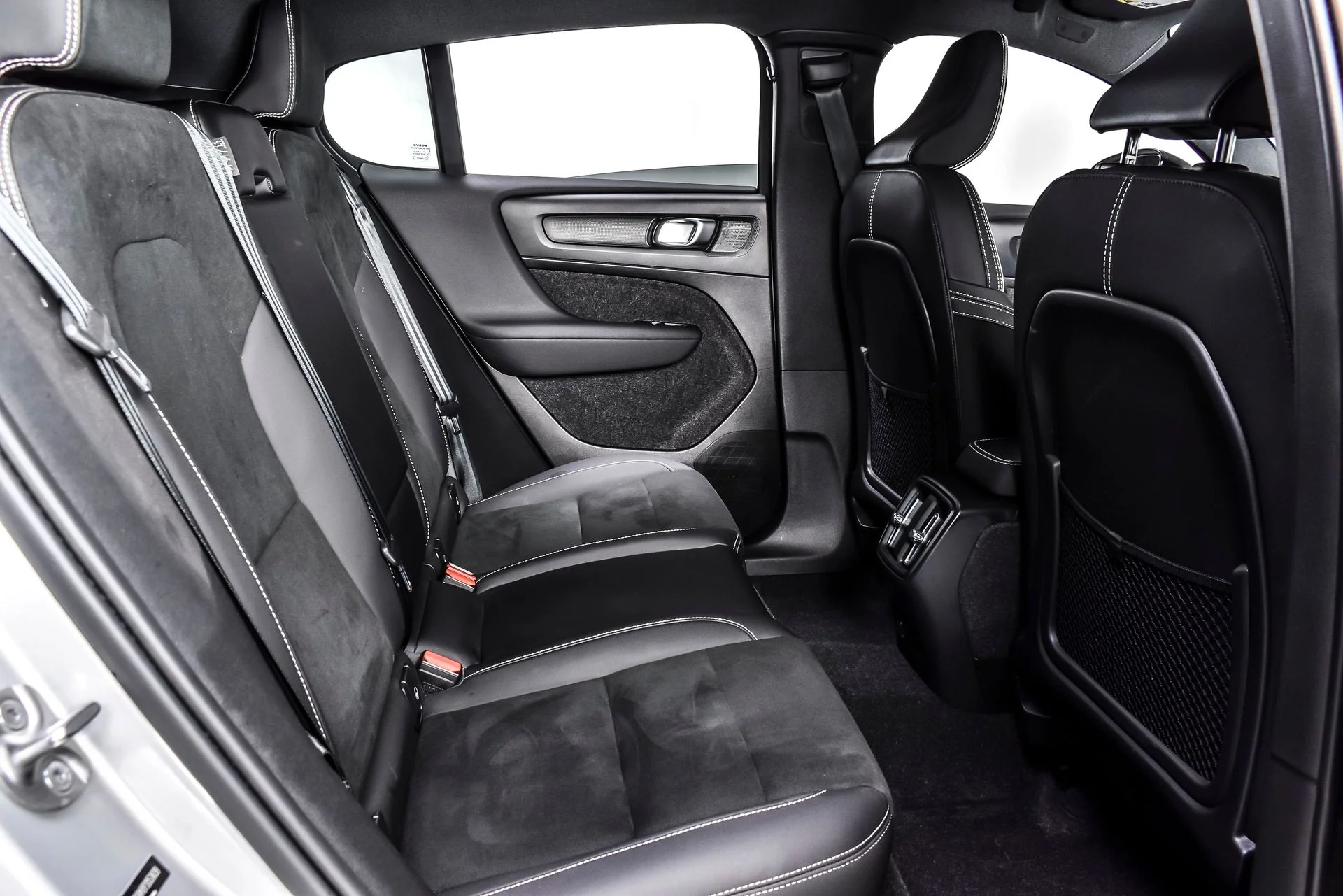 Used 2023 Silver Volvo Ultimate image 19