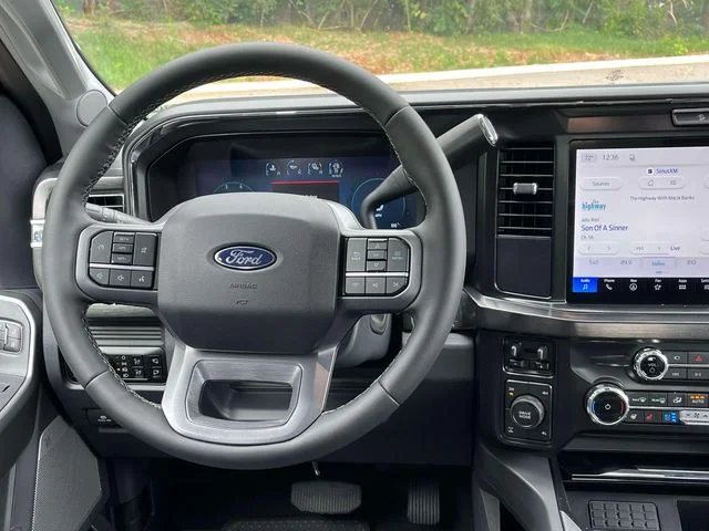 New 2027 Carbonized Gray Metallic Ford F-250® Lariat® image 13