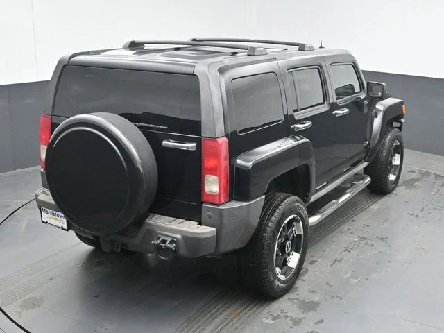 Used 2008 Black Hummer Luxury image 33