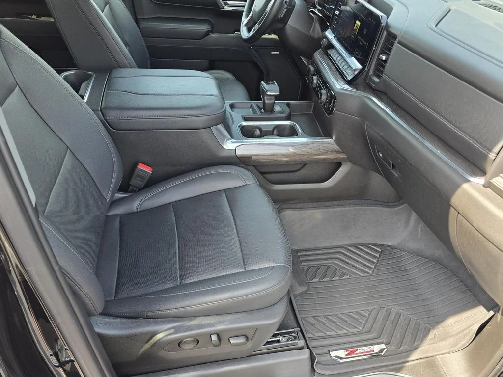 Used 2023 Black Chevrolet LTZ image 20