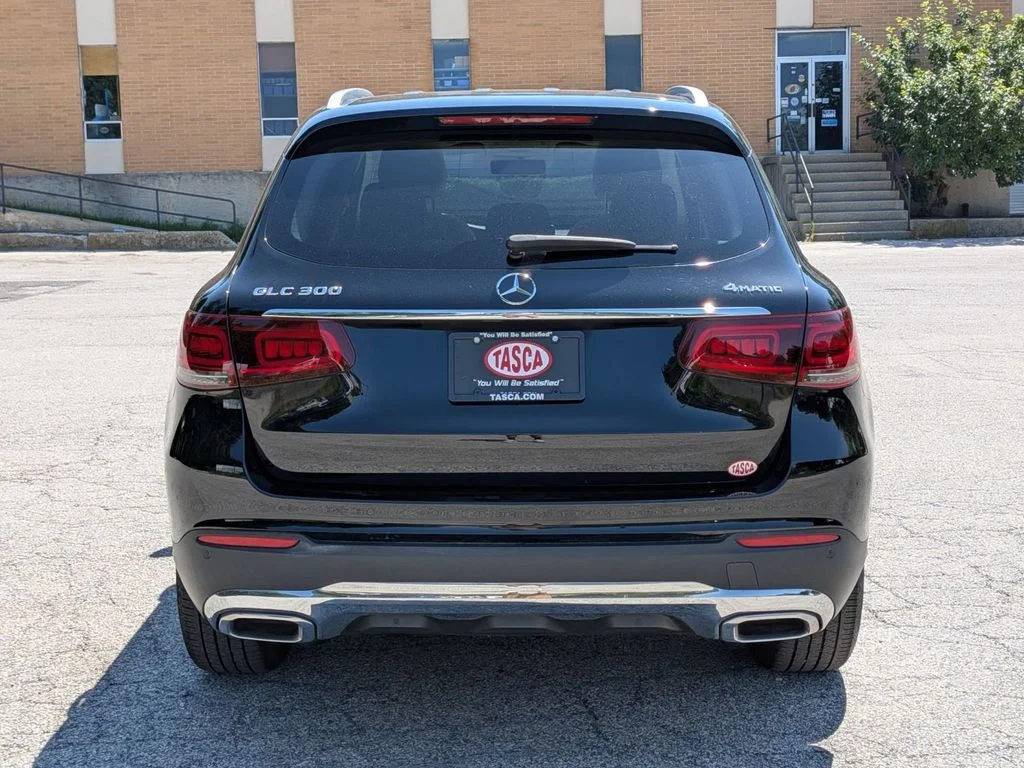 Used 2020 Black Mercedes-Benz GLC 300 image 4