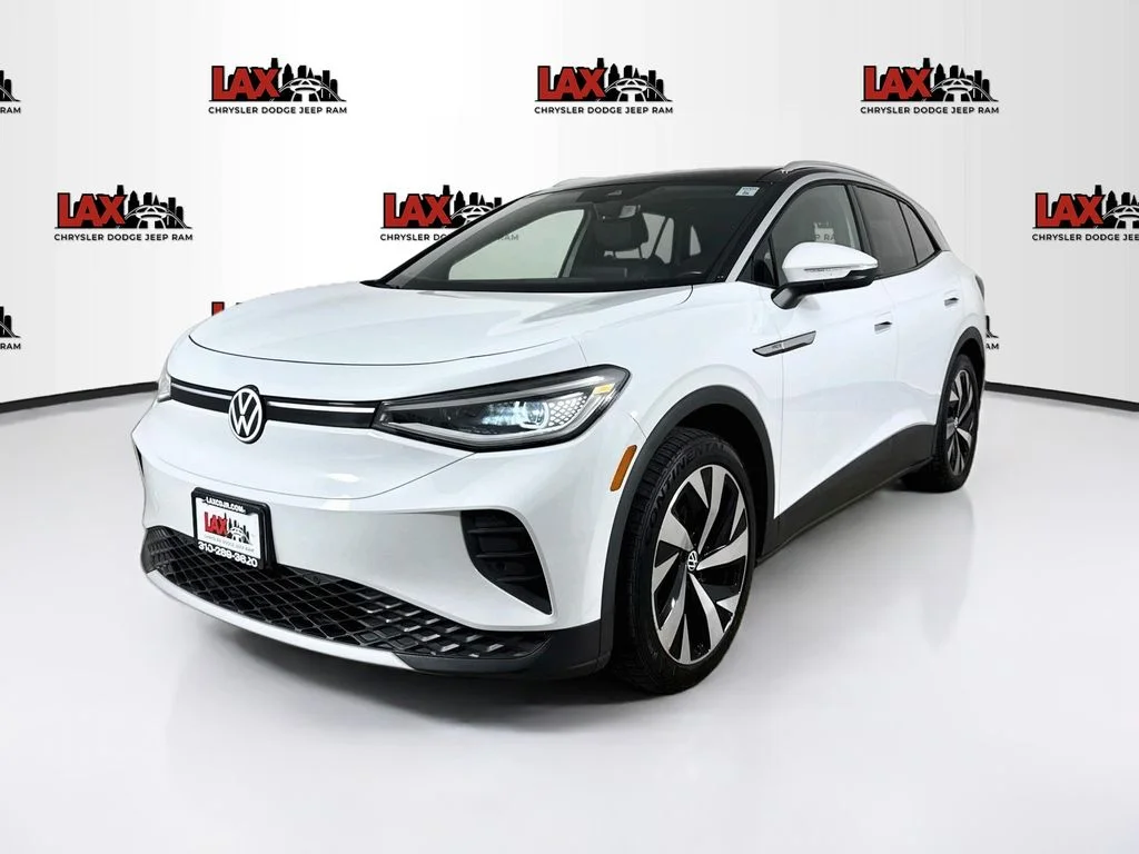 Used 2021 White Volkswagen Pro S image 3