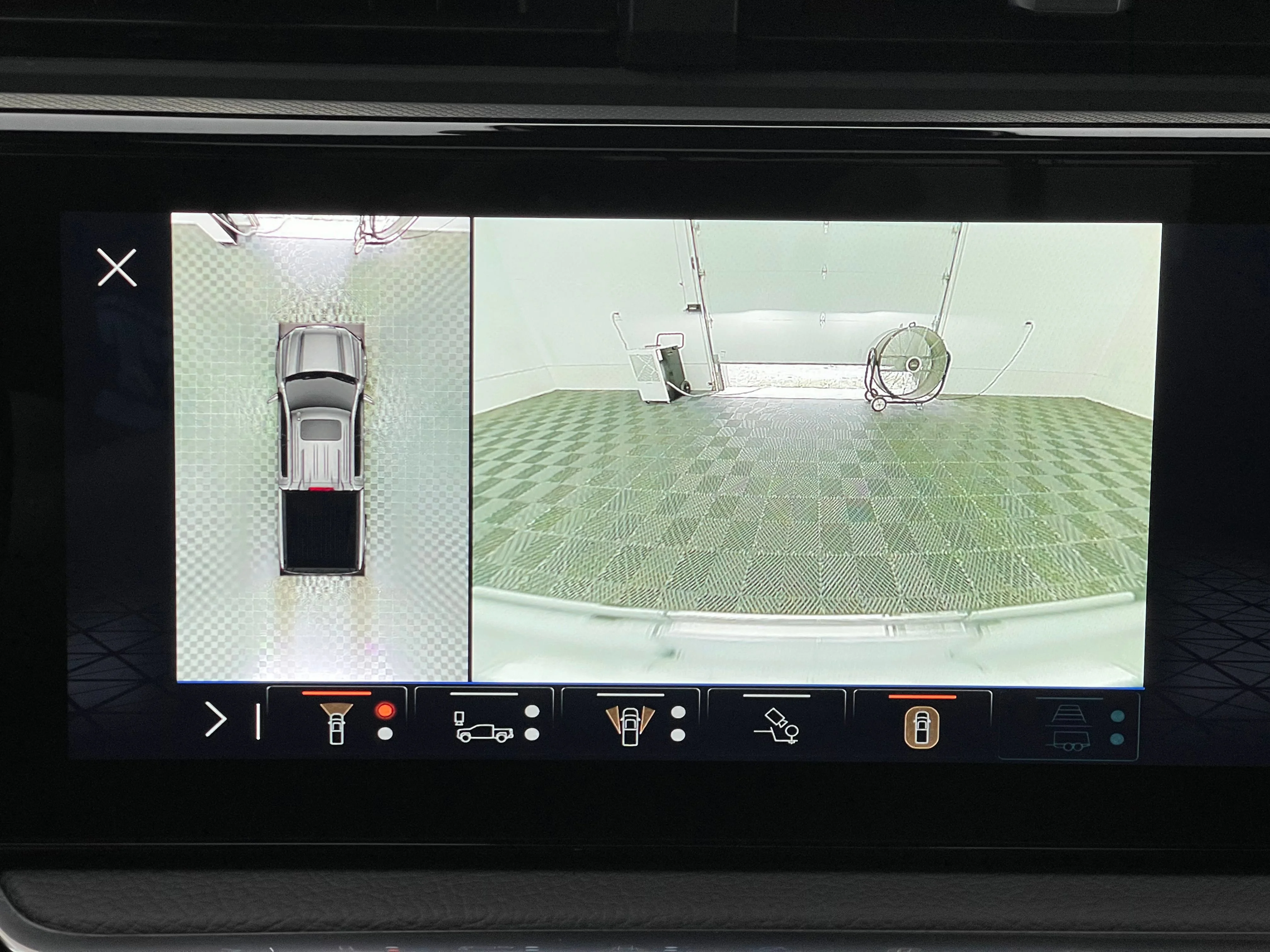 Used 2024 Onyx Black GMC Denali image 4