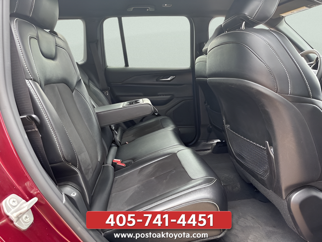 Used 2024 Red Jeep Altitude image 22