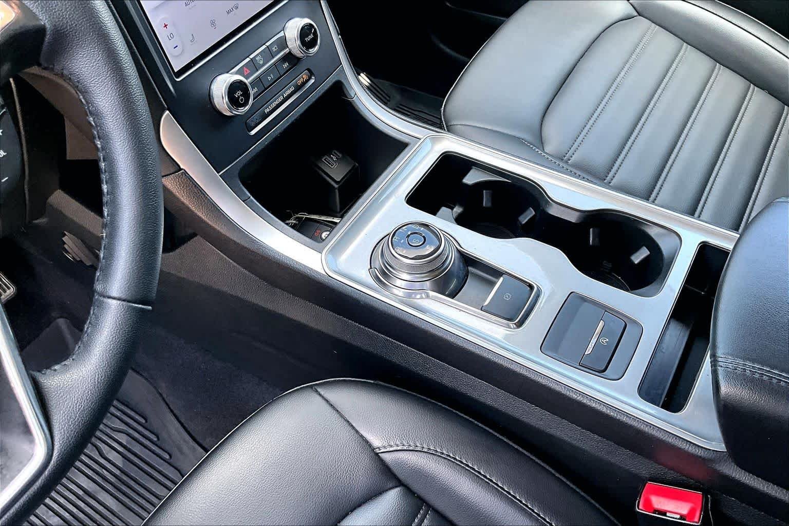 Used 2024 Carbonized Gray Ford SEL image 17