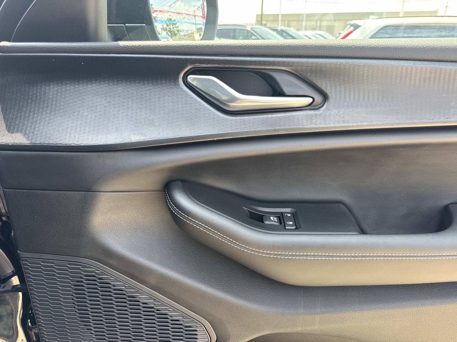 Used 2025 Black Jeep Laredo image 14