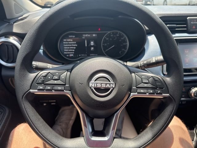 Used 2025 White Nissan 1.6 SV image 23