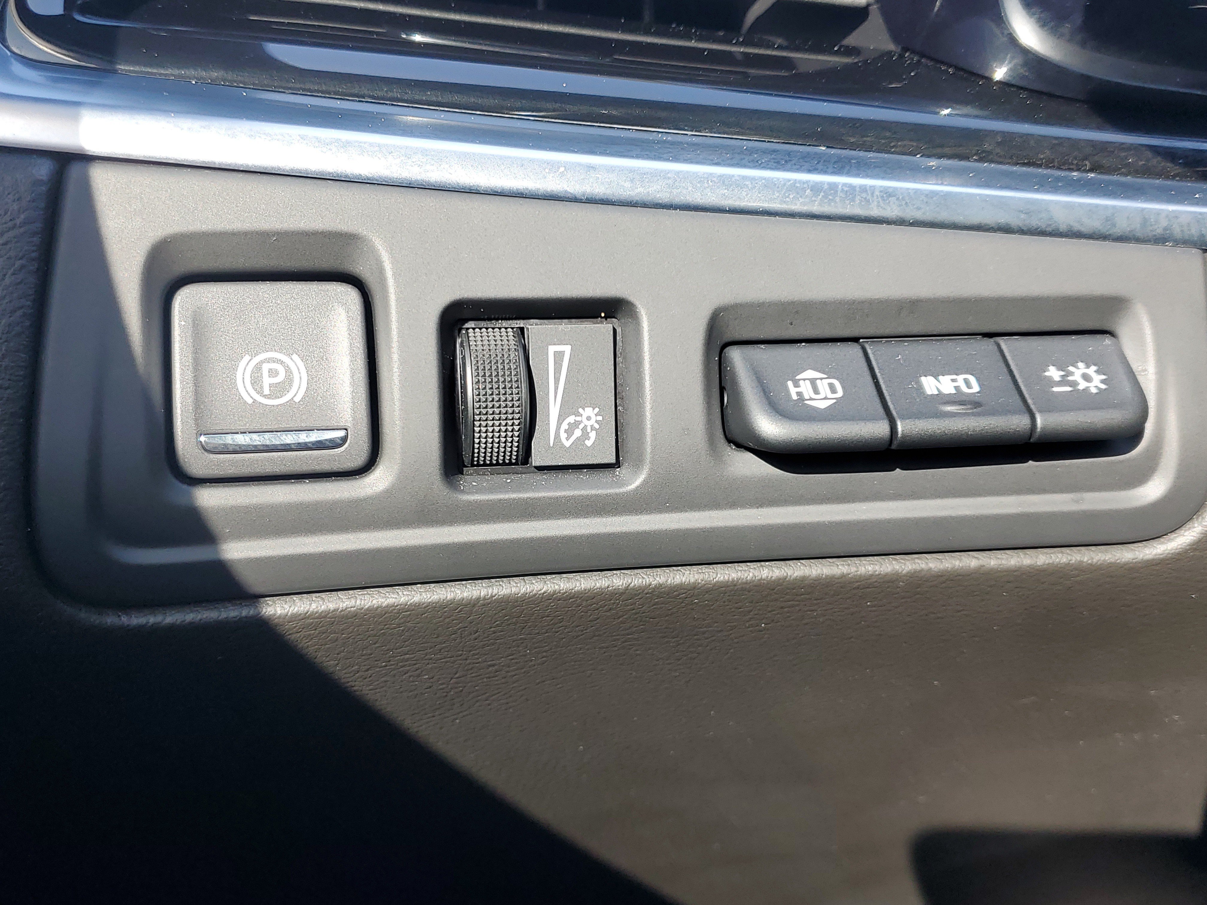 Used 2025 Crystal White Tricoat Cadillac AWD Sport image 26