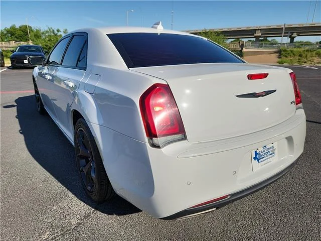 Used 2022 White Chrysler S Rear-Wheel Drive image 3