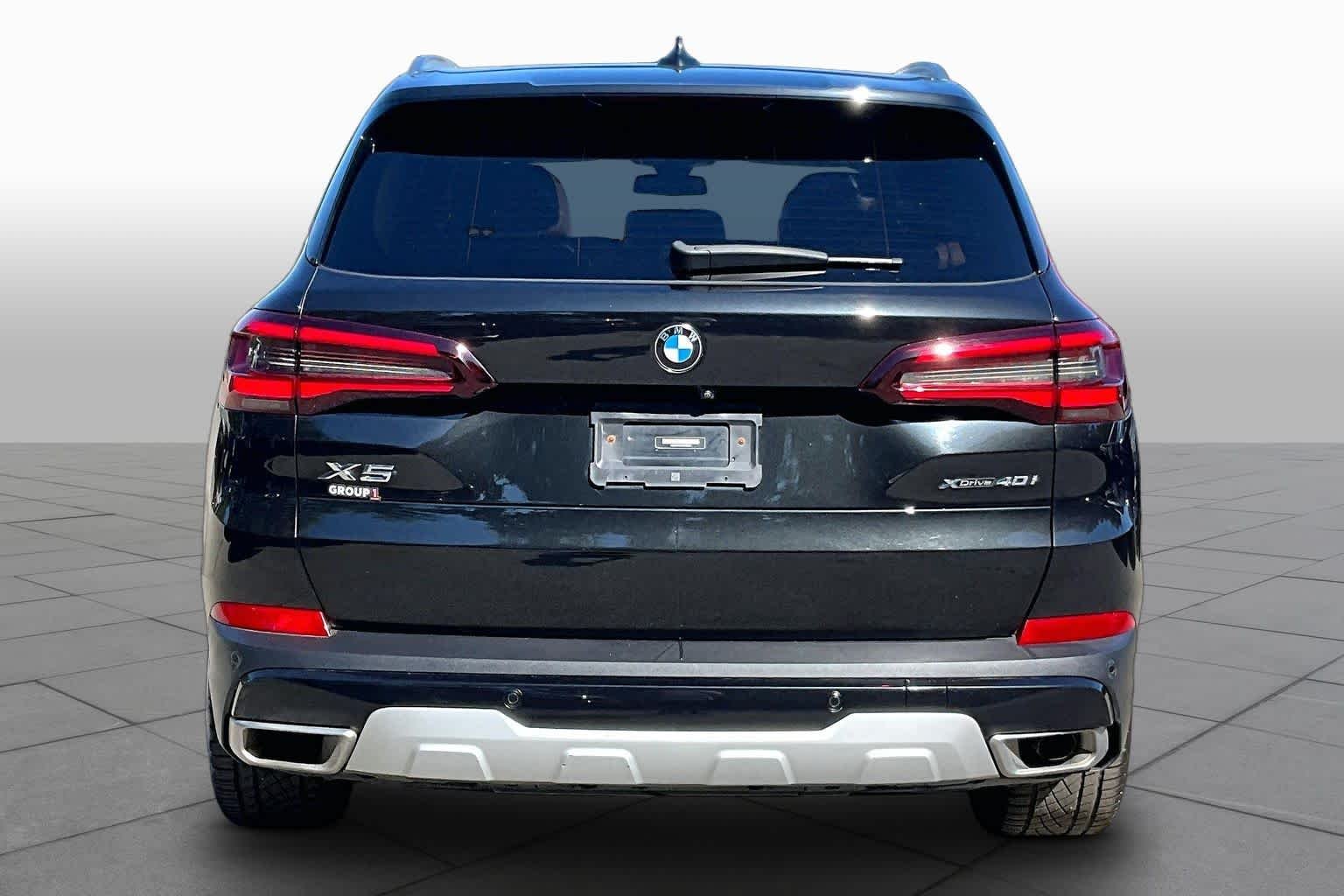 Used 2023 Black Sapphire Metallic BMW xDrive40i image 5