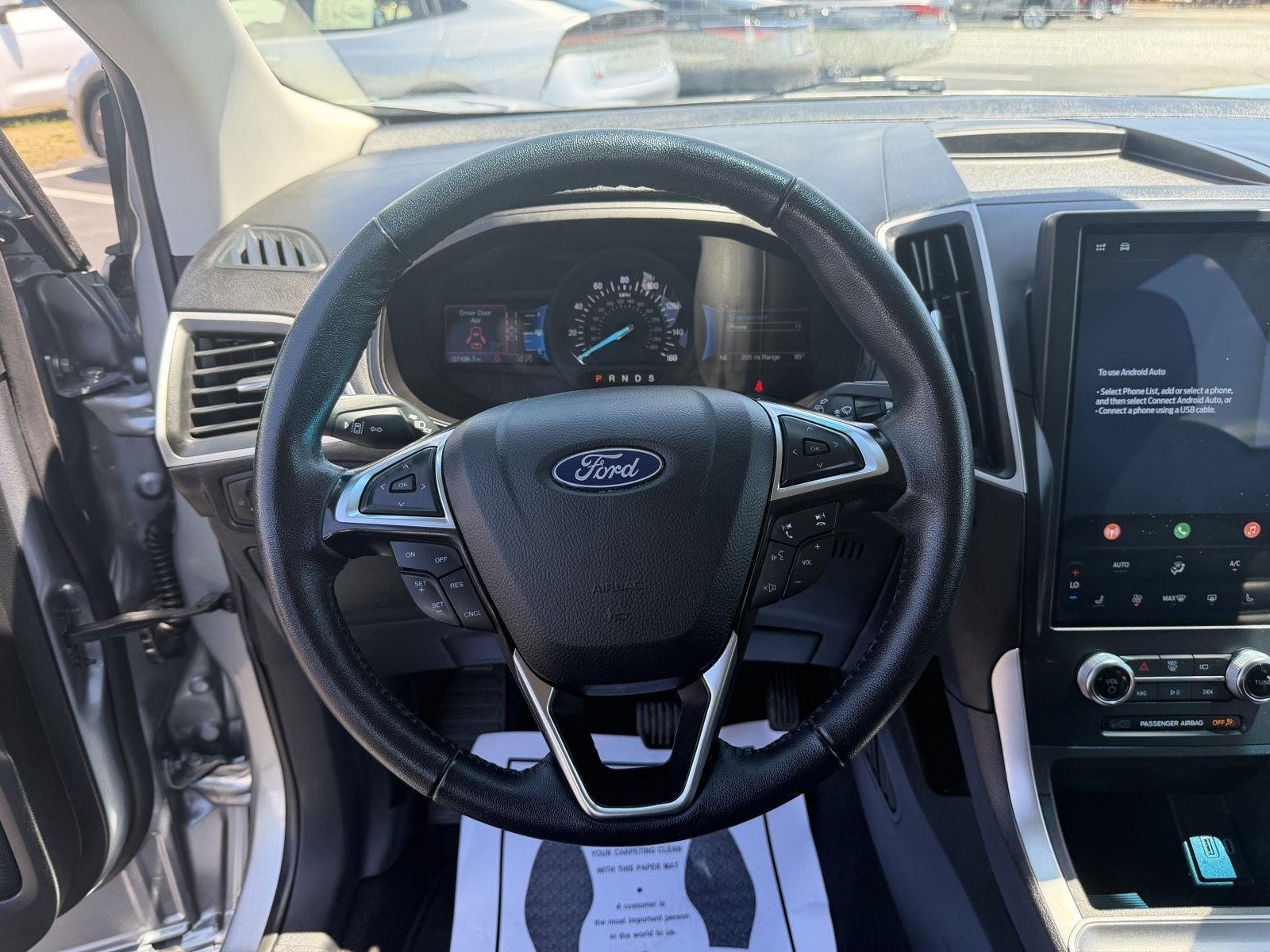 Used 2024 Iconic Silver Ford SEL image 17