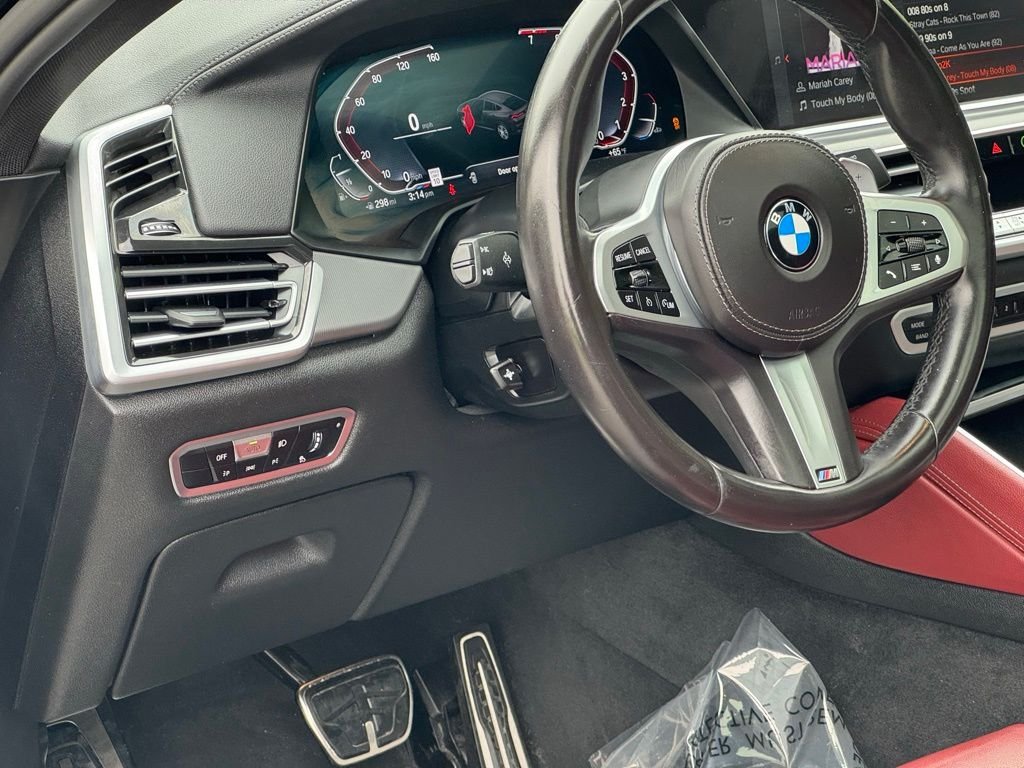 Used 2022 Black BMW xDrive40i image 16